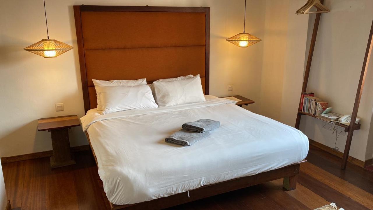 Ren I Tang Heritage Inn Джорджтаун Экстерьер фото